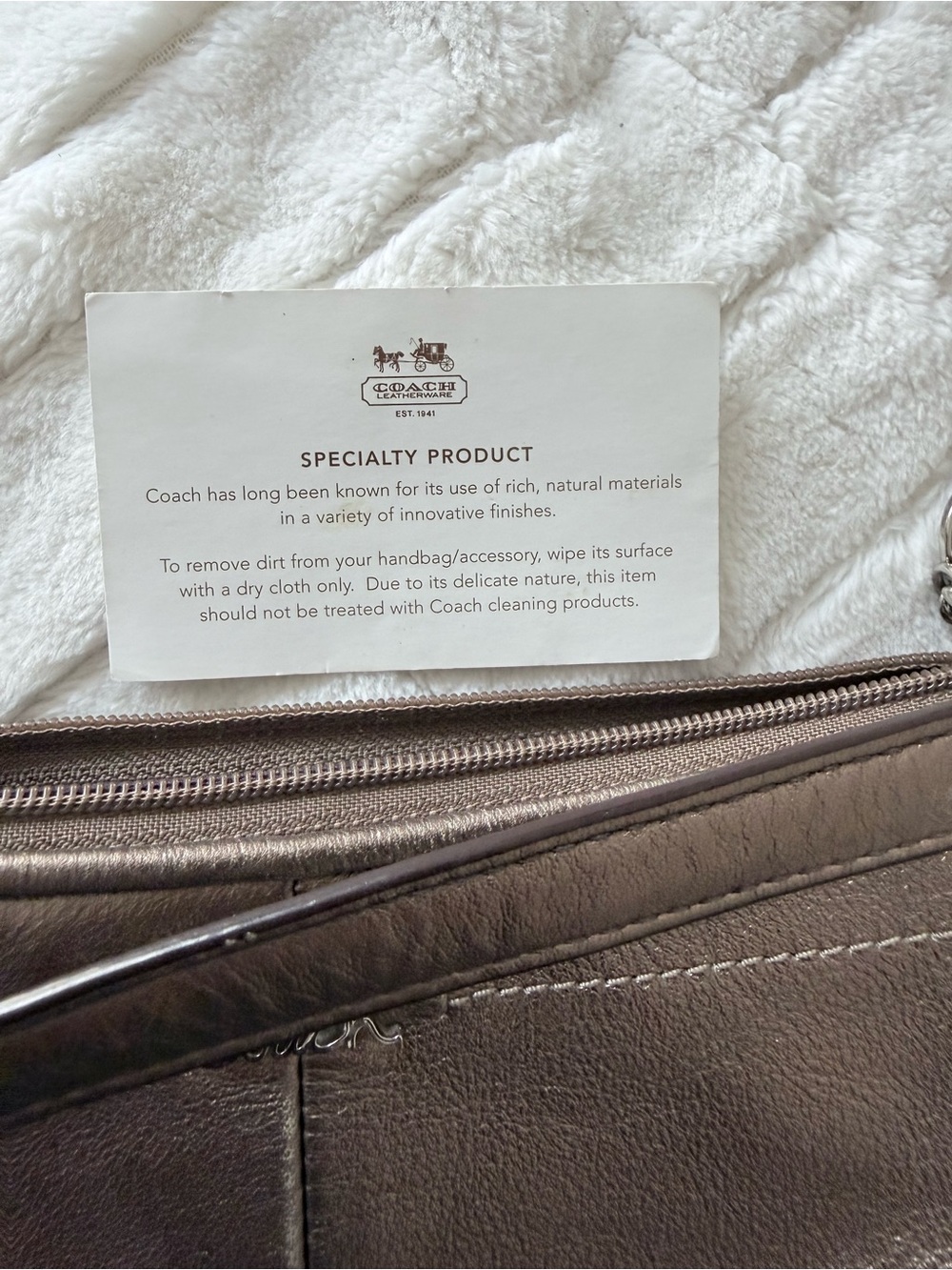 Small Coach bag - Picture 6 of 10